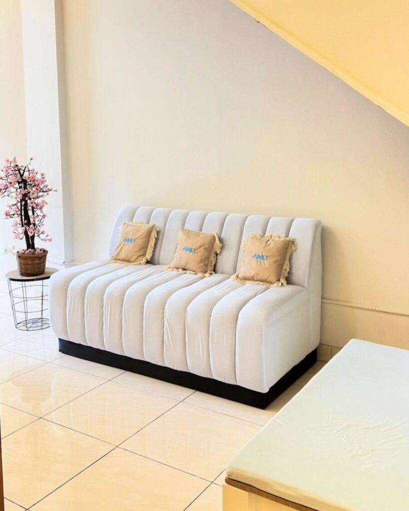 Contact Aimily Indonesia carousel ind1